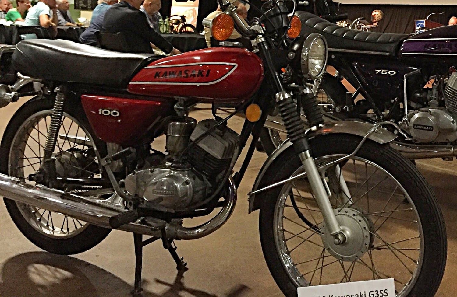 An image of a red 1974 Kawasaki G7S